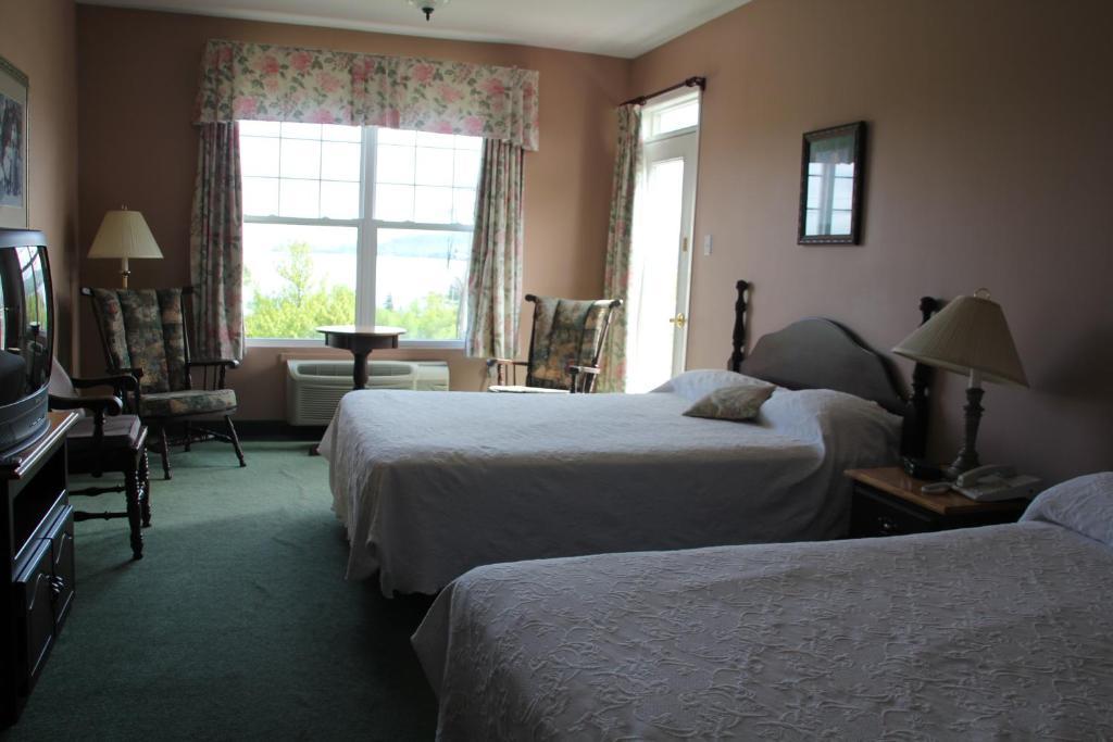 Lynwood Inn 4*